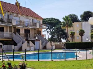 Apartamento dúplex con terraza y parking