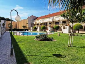 Apartamento dúplex con terraza y parking