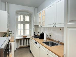 HolidayHome Apartments I Stylish Private Room in the Heart of Berlin-Kreuzberg!