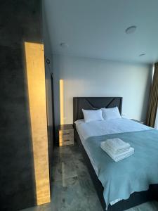 Tropical garden apartments