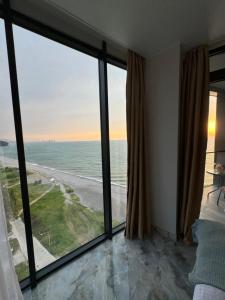 Tropical garden apartments