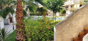 Apartamento dúplex con terraza y parking