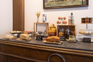 Hotels Logis Hotel Etchemaite : photos des chambres