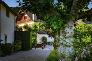 Hotels Logis Hotel Etchemaite : photos des chambres