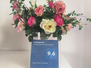 Cape Rose Cottage - Penthouse in Camps Bay