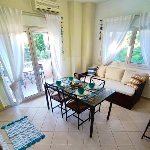 Estella Siviri Apartment