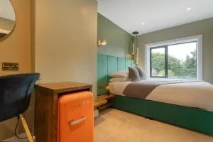 34 On The Hill - Boutique Townhouse - 克莱尔戈尔韦