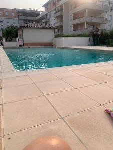 Sejours chez l'habitant Chambre residence avec piscine : photos des chambres