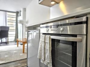 City Waterside, Old Street, Angel, Entire Private Apartment