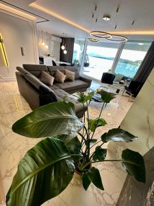 Luxury apartment Betina