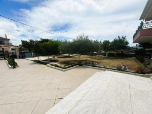Haroula Apartments