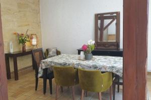 Maison en pierre avec jardin proche de Bordeaux