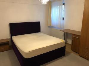 10 minute walking to Untold