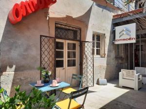 Appartements Studio avec terrasse : photos des chambres