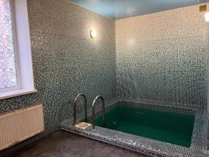 Готельно-ресторанний комплекс Б-52