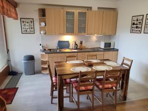 PENSION KUBU Apartment 3 samostatný byt s kuchyní