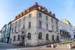 Banken Hotel - Røvær