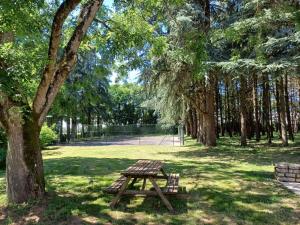 Maisons de vacances Le Bois de Luche : photos des chambres