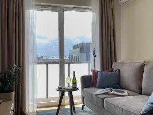 URBAN APARTMENTS GLOBAL PREMIUM, 5th Floor No 03, Free Garage, Self Check-in, No Deposit