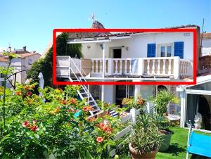 Appartements appartement centre ville du Boulou pour 2 adultes-2 enfants- check in 16h 18h-juillet-aout reservation de 7 jours mini : photos des chambres