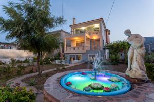 3-BR Sea View Villa with Garden in Mytilene