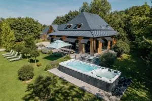 La Maison de l'Homme de Bois - 贡尼维尔索洪弗