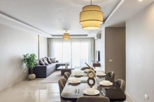 Flattering 2BDR - 5 min to Airport