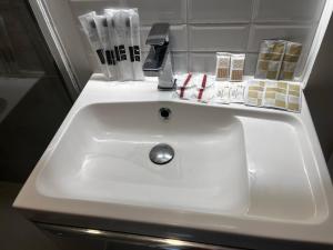 Appartements Studio proche gare et Versailles 4 min a pied train vers Paris : photos des chambres