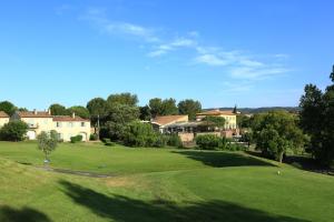 Complexes hoteliers Les Domaines de Saint Endreol Golf & Spa Resort : photos des chambres