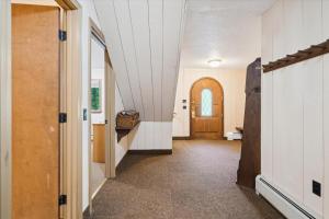 4-Bedroom Townhouse with Sauna Snow Flurry