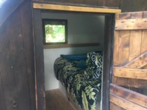 Unique & serene 1-Bed Cabin close to Domfront