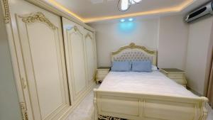 اللبيني هرم الجيزه