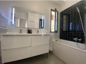 Villas VILLA BANDOL PROCHE du PORT et DES PLAGES : photos des chambres