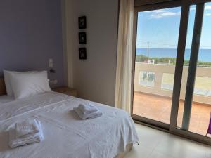 Villa Seaside Serenity by GG