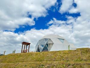 Domo Geodésico com AR-CONDICIONADO e banheira