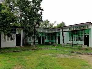 Cherry Garden Terrace Hotel & Restaurant - 吉尔吉特