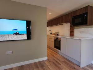 Hastings Casita, little house self contained garden lodge, close to town and seafront