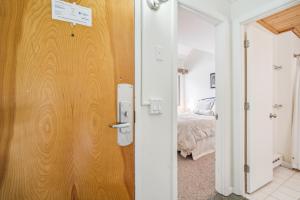 Three bedroom condo, Ski home Whiffletree E7