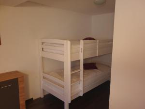 Weisses Rössel-Cavallo Bianco