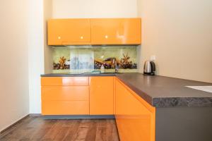 HomeMaker Apartment, By Cohost