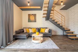 HomeMaker Apartment, By Cohost