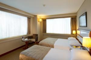Connected Family Room with 2 Bedrooms & 2 Private Bathrooms room in Istanbul Golden City Hotel