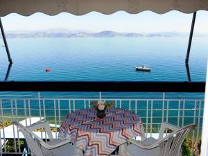 Two-Bedroom Apartment with Balcony and Sea View