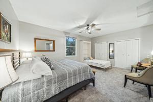 Daffodil House - Large 6 Bedroom Accessible Rental