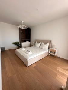 Villa Parndorf Lake 1 next to Outlet