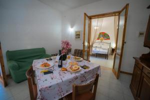 Villetta Fresca With Garden Near The Sea - Happy Rentals