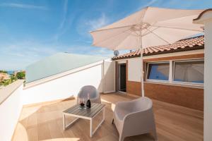 Deluxe Double Room with Balcony and Sea View