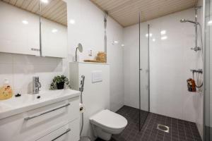 Koda Taiga North - parking & view