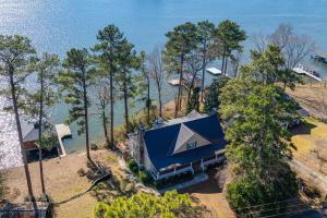Lake Sinclair Retreat with Big Water Views and Dock!