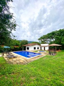 Cabaña campestre la Rocka